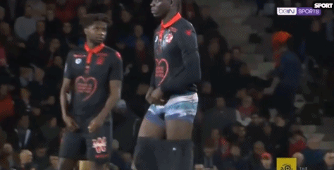 格纳布里：很高兴能拿下比赛，但最让人激动的是阿方索的回归