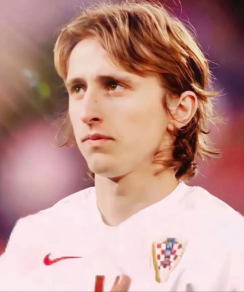 陈威：感谢主教练的高强度训练，我们越努力越幸运