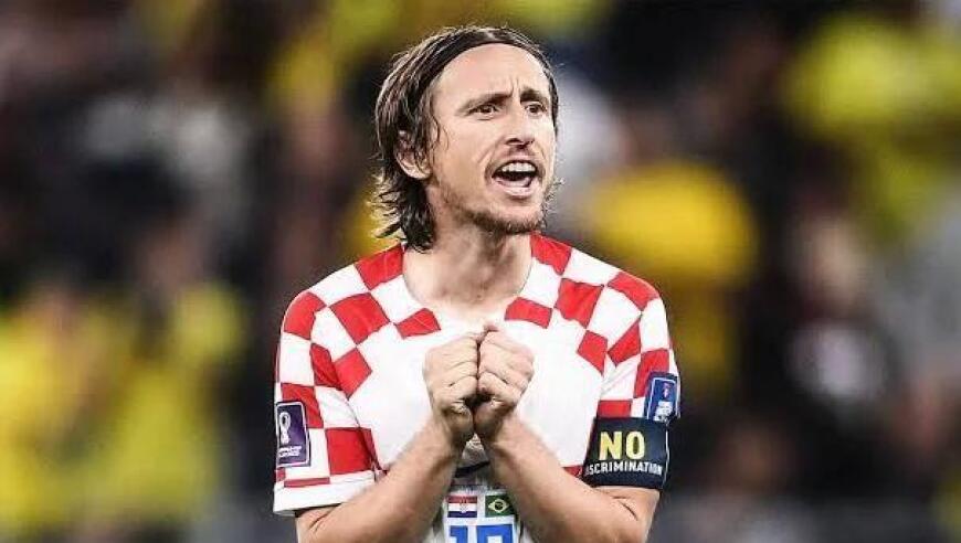 BBC：沙特仍有兴趣签下萨拉赫，球员在利物浦已连续两场替补