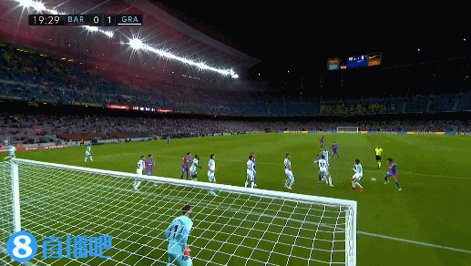 瓦拉内：去皇马前齐达内亲自给我打了电话；穆里尼奥很有魅力